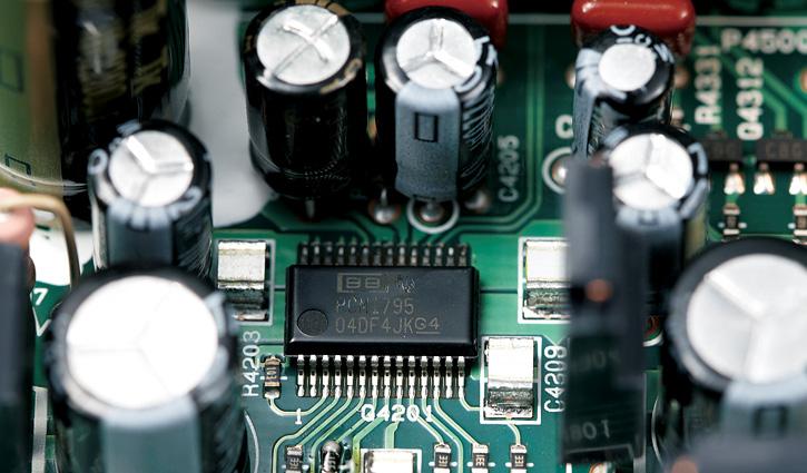 主なテクノロジー DAC-1000 32bit/192kHz 対応 (USB 接続 ) の D/A コンバーター DAC-1000 には