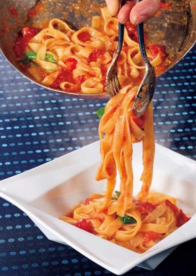 パスタ Pasta ~ パスタの種類はお好みで承ります ~ ~ Choose kind of pasta, if you want to change.