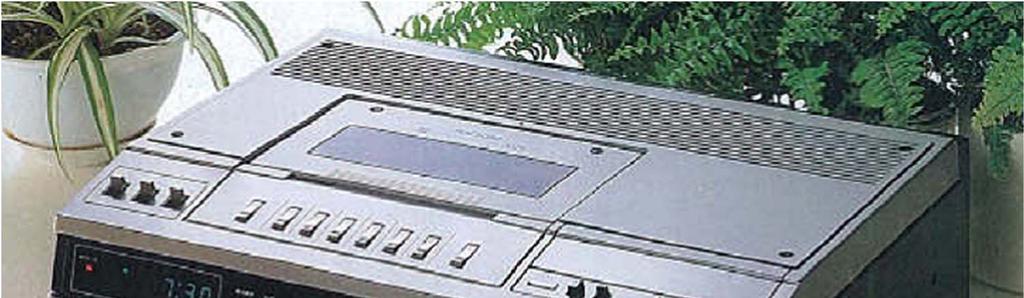 15 VTR, (VHS, Beta) はアナログ技術の頂点の製品と言えるだろう 精度の高いメカや加工技術 (
