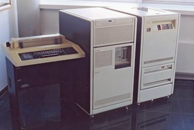 第 4 世代の OS 1970 年代後半.
