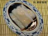B3 叉燒腸粉 3,00 焼き豚チョンフン Klebreisrolle mit einer Schweinefleischfüllung Sticky rice roll