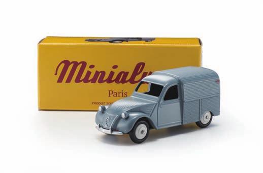 1/43 C4 Miniature Car 1/43 C4 1/43 C4 Miniature Car