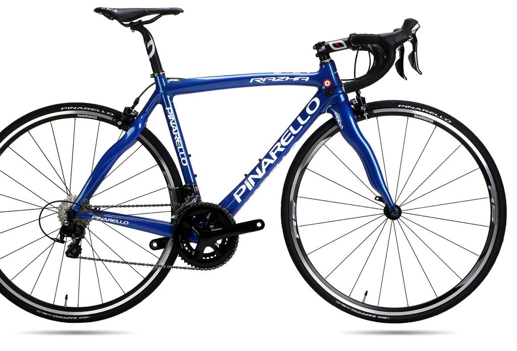 for RACING & GRANFONDO RAZHA is a full carbon frame, perfect for long distance cyclists, amateurs and future champions.