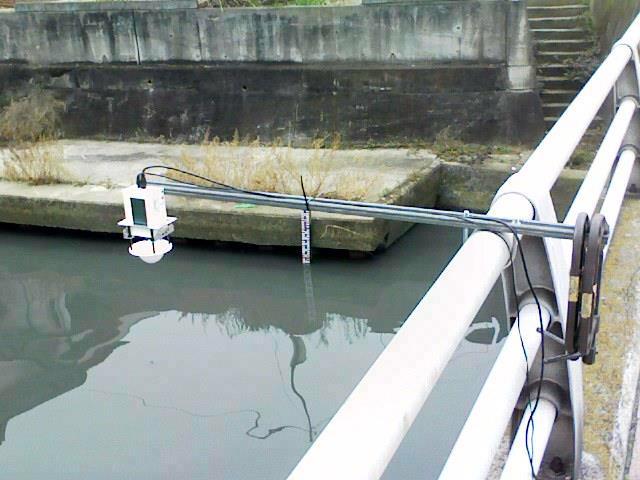 水位計測 橋 定在波レーダ