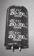 大形アルミ電解コンデンサ 基板自立形 高リプル品 (105 ) KMT シリーズ高リプル RoHS2 適合品 KMS シリーズを高リプル化 105 3,000 時間保証 ( リプル重畳 ) 定格電圧範囲 :420 450V 静電容量範囲 :82~680μF スイッチング電源 インバータ用途に最適 基板洗浄タイプではありませんのでご注意下さい KMT 高リプル化 KMS p6-32 規格表