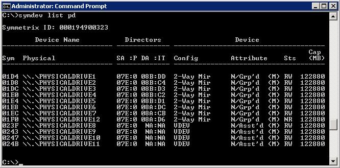 図 10: ストレージ デバイスをマップする SYMCLI の例 デバイスが識別されたら 関連するストレージ アレイの操作を実行して それらのデバイスを必要なバックエンド VPLEX ポートにマップできることを確認する必要があります テスト環境では データベースをデタッチし ソースの Windows サーバ上のディスク リソースをオフライン状態にした後で Symmetrix VMAX