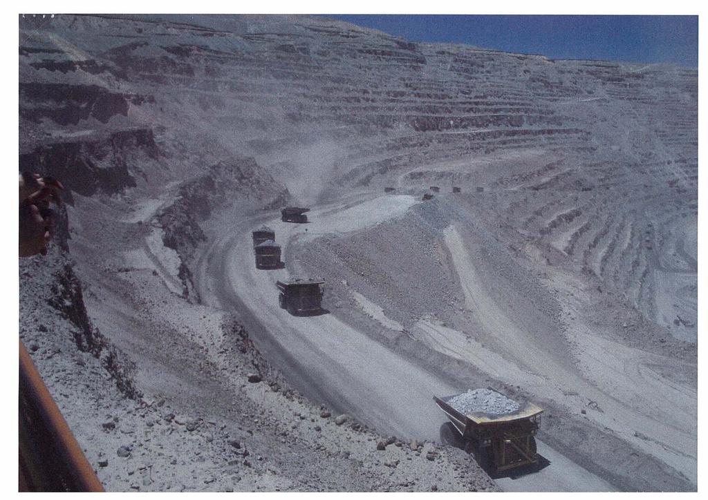 鉱石運搬 ( チリ銅鉱山 ) タ