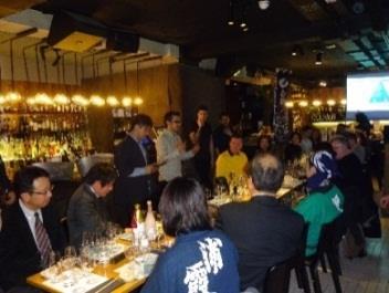 Matte 会場内 Chotto Matte スタッフにより日本酒の味わい方の一つとしてカクテルとしての味わい方が提案され その際に使用されたグラス 成果および総括 今後 日本酒の輸出拡大に繋がる外人関係者