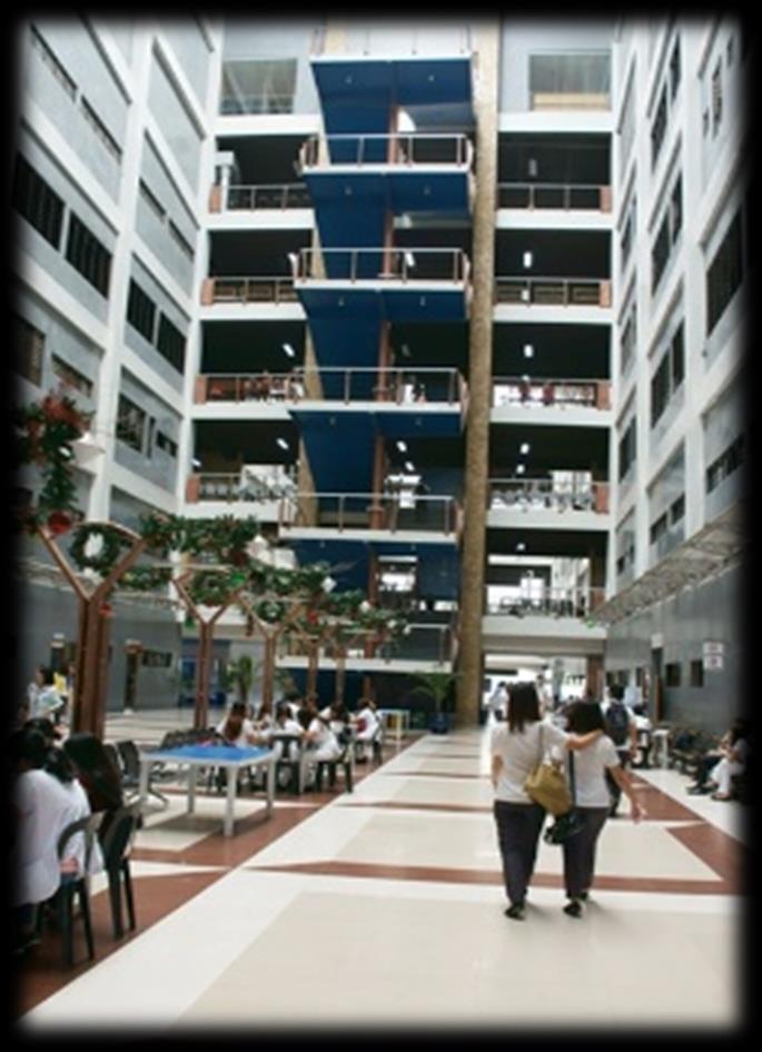1. CDU大学に隣接する となりにキャンパスを持つ Cebu Doctors University とは セブを代表する大学