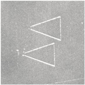 4H-SiCで ポグラフ法は SiC結晶中の結晶欠陥を種類によらず は420nm付近に積層欠陥に由来する発光が観測されるこ 観察できることからPLイメージングでは対応できない とが知られている したがって