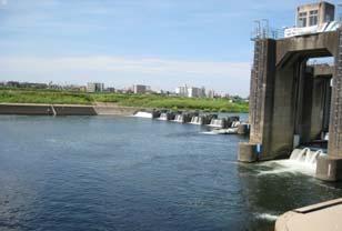 多摩川 ( 東京都 ) における水質改善 下水道の整備の進展に伴い 河川 海域等の水質が改善し 良好な水環境が創出されている 1960s 現在 23 水質環境基準の達成状況 健康項目 :