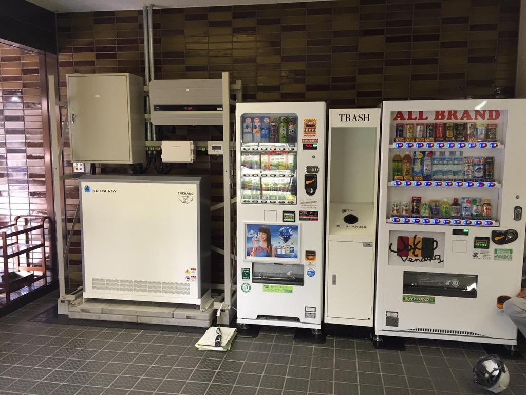 2. 実証設備の概要 設置写真 ( 蓄電システム ) 新潟県工業技術研究所