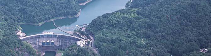 既存施設であるにトンネル式放流設備を新設することにより 治水 利水の機能を増強します 流域図 若狭湾 岐阜県 福井県 琵琶湖 鳳凰湖 流入部