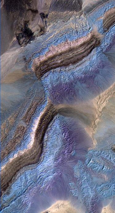 2. スペクトルに現れる地質情報 良好な貯留岩の分布 泥 蒸発岩など : シール層 カルサイト優ドロマイト劣 珪質砂岩泥質砂岩 優 劣 砂