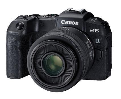 2019 年 2 月 14 日 キヤノン株式会社キヤノンマーケティングジャパン株式会社 小型 軽量なフルサイズミラーレスカメラ EOS RP を発売 EOS R システム による高画質な写真や映像の撮影が可能 キヤノンは RF マウント を採用するカメラとして 小型 軽量でありながら 高画質な写真や映像の撮影が可能な 35mm フルサイズ CMOS センサー搭載のミラーレスカメラ EOS RP