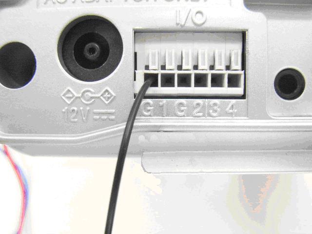 2 カメラのアラーム検知信号の設定 カメラのアラーム検知としては I/O コネクター 1 の短絡または開放のいずれをアラームと するかを カメラの設定により選択することができます BB-SC384 除く 1: 2 極タイプ BB-HCM705 HCM701 の場合は 1 番ピンと 2 番ピン (GND) に接続します 4 極タイプ KX-HCM1 HCM2 HCM130 HCM170