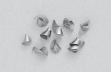 03mm(12 < D) 超硬 FXZDSでの下穴無し加工事例分断された切りくず Machining examples of carbide FXZDS without pilot holes Good chip Breakage S50C 注 : ドリル下穴がある場合は切りくずが分断されません Note:When a pilot hole has been drilled,good chip