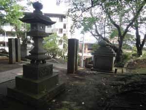 Oyaba-Hikawa-jinjya shrine.