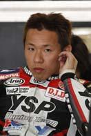 シーズンオフのテストでは好タイムが伝えられており 初タイトル獲得に向けて この開幕戦が重要な一戦となる また 昨年から全日本に復帰した加賀山就臣 (Suzuki) は 今年は タイヤをダンロップに 一方 2008 年 2009 年の全日本スーパーバイクチャンピオン中須賀克行