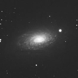 問 16 答 Ⅰ M63 Ⅱ M64 M63 ひまわり銀河 M64 黒眼銀河 問 17 答りゅう座流星群の名前に使われている しぶんぎ座 は 現在では存在しない 壁面四分儀座 という星座に由来しています また りゅう座イオタ流星群 と呼ばれることがあります