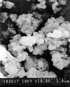 5.6 微粒子タイプ 製品名 外観 ( 平均粒径 ) 化学名 水分 金属含有量 遊離脂肪酸 透明融点 ニッサンエレクトール M-2 微粉末 (2μm ) ステアリン酸カルシウム 3.0 6.0~7.0 0.