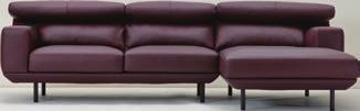 A thin leg design of the sofa Letta much like a sofa in the air, the accent is the strong steel frame structure.