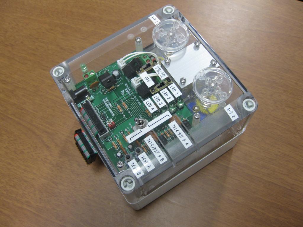 リセットSW 電源コネクタ 5V LED LCD表示器 LED (4個) 実習用 ボード