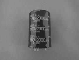 大形アルミ電解コンデンサ 基板自立形 高リプル品 (85 ) RLA シリーズ高リプル RoHS2 適合品 85 3,000 時間保証 ( リプル重畳 ) 商用周波数帯における高リプル化を実現 白物家電など高リプル電流要求のインバータ用途に最適 定格電圧範囲 :180 ~ 250Vdc 静電容量範囲 :600~2,200μF 基板洗浄タイプではありませんのでご注意下さい RLB p6-18