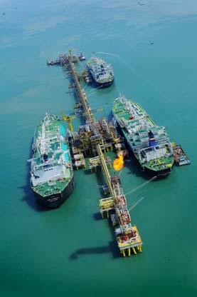 基地建設状況 ~ マレーシア ~ Melaka FSU LNG タンカーを転用した浮体式