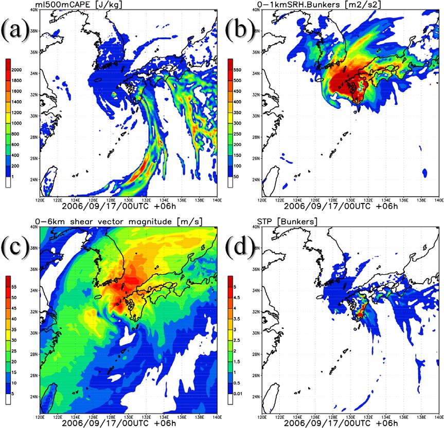 Fig. 4 The distributions of equivalent potential temperature (K) (color) and wind (vector) on (a) 975 hpa and (b) 500 hpa at 06UTC on 17 Sep. 2006, which is closest to the Nobeoka-Tor outbreak.