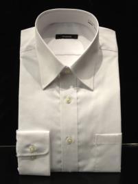 (6) ワイシャツ (7) アンダー 1 就職活動期間中は 白無地が基本です ワイシャツの下には 必ずアンダーウェアを着用しましょう 2 首まわりの目安は 指が1~2