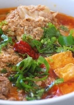 鶏と竹の子のスープ春雨 海鮮スープ春雨 メコンデルタの汁麺 豚足入り海老米麺