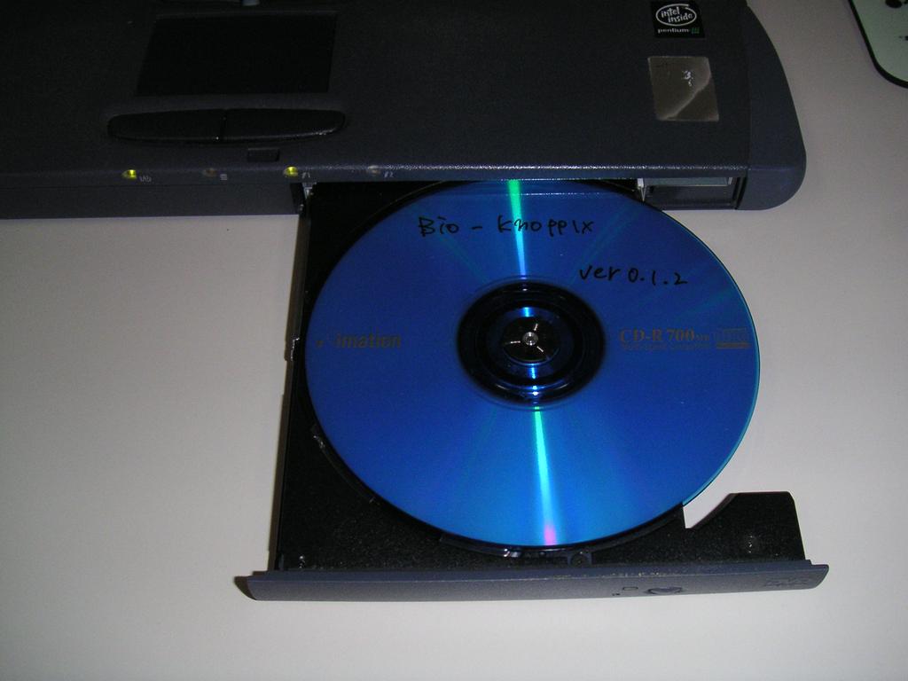 KNOB Kernel BioRuby/BioPerl/BioJava, EMBOSS Boot Loader CD