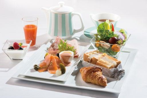 Weekday Breakfast Set 8:00 ~ 10:00 コーヒーまたは紅茶がセットになっております Served with choice of coffee or tea.